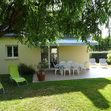 Home, بيت للعطل Le Tour-du-Parc